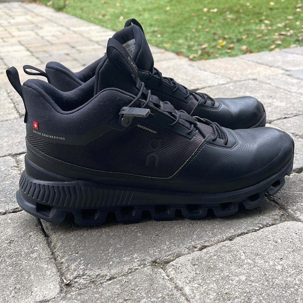 On Cloud Hi Waterproof